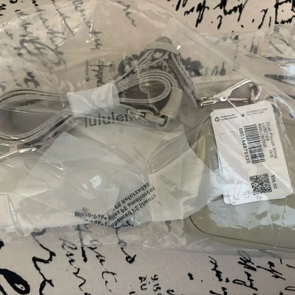 LULULEMON DUAL POUCH SLING
RAW LINEN/BONE - Picture 11 of 14